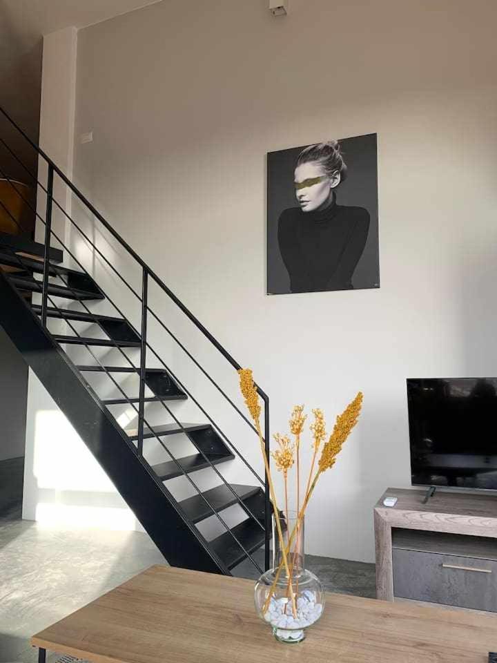 Апартаменти My Exclusive Cavour Loft Da Sogno A Кальярі Екстер'єр фото