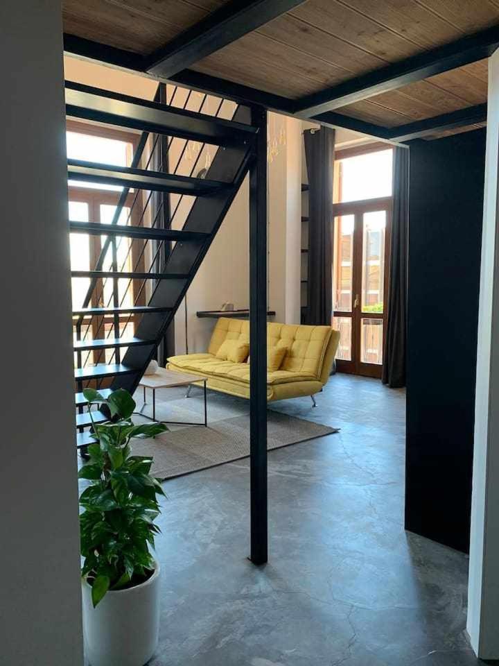 Апартаменти My Exclusive Cavour Loft Da Sogno A Кальярі Екстер'єр фото