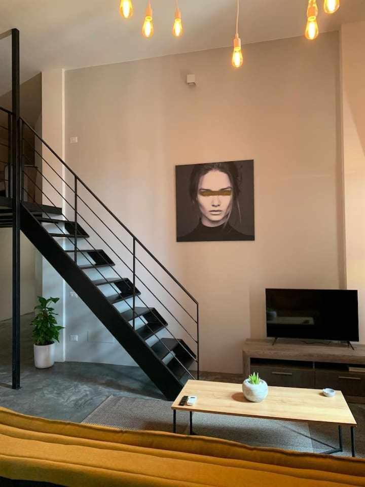 Апартаменти My Exclusive Cavour Loft Da Sogno A Кальярі Екстер'єр фото