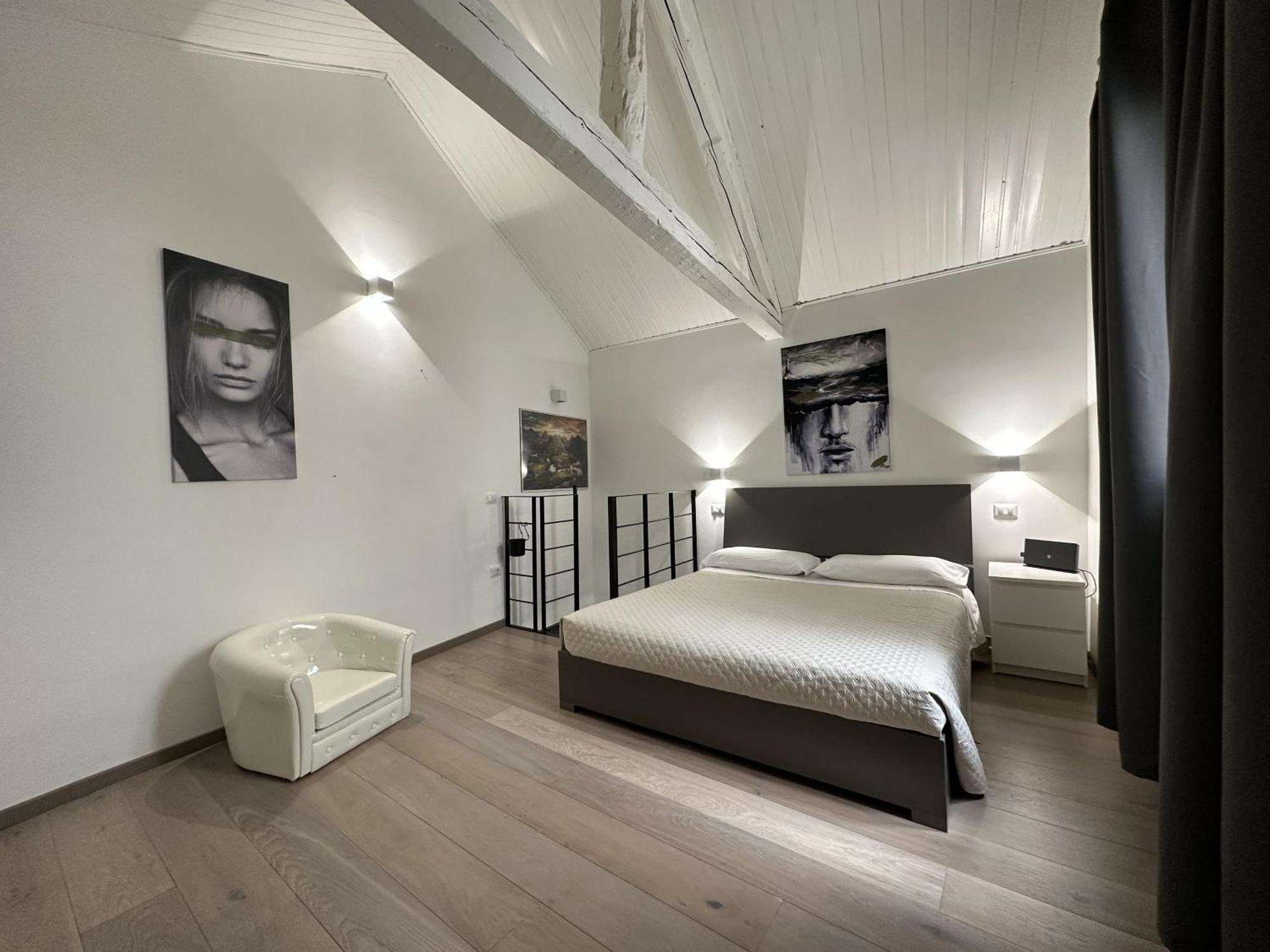 Апартаменти My Exclusive Cavour Loft Da Sogno A Кальярі Екстер'єр фото